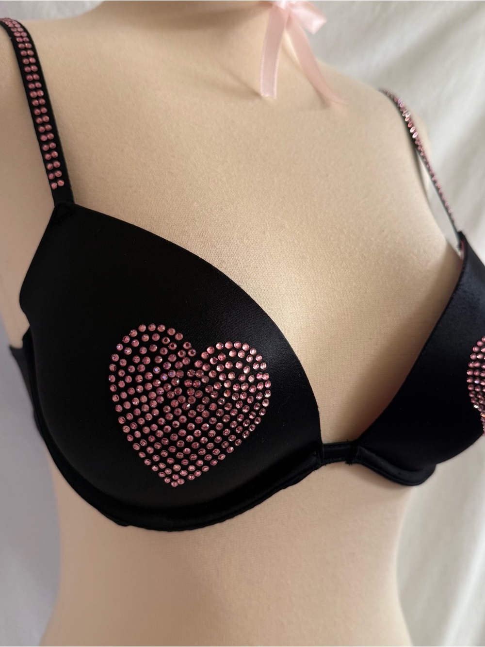 Victoria's Secret Pink Rhinestone Heart Bra - Picture 3 of 7